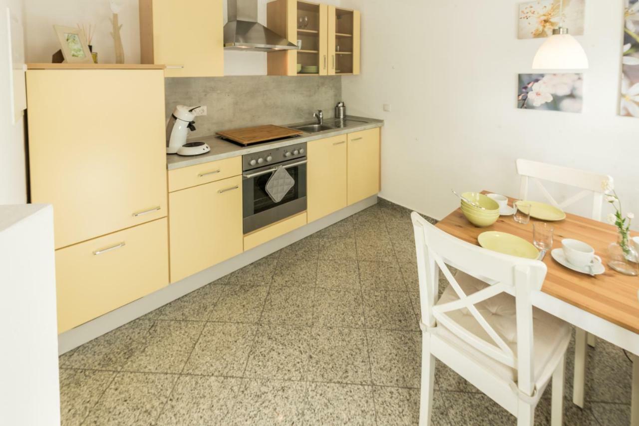 Weserwohnung - Bootshaus Urlaub Am Wasser Hamelin Esterno foto